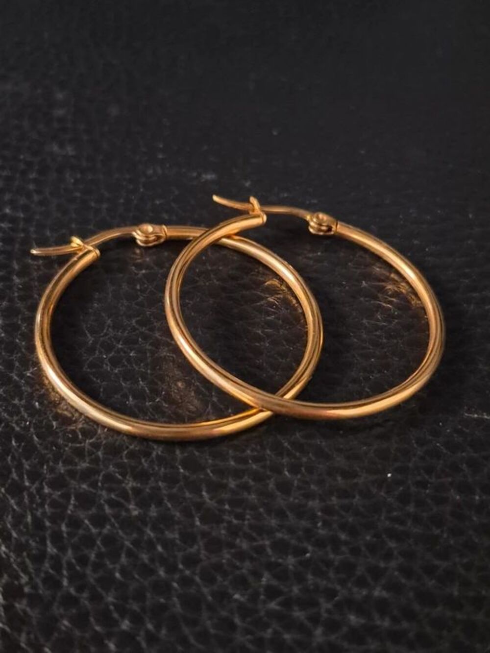 Gold Tone Hoop Earrings 1"